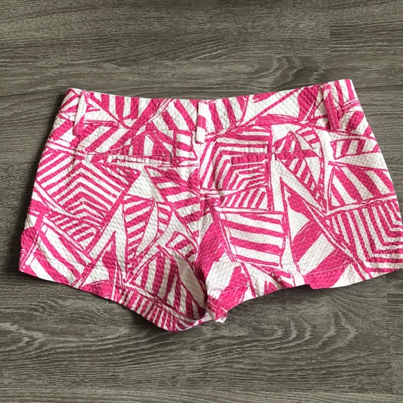 EUC Lilly Pulitzer Walsh shorts, Pink Yacht Sea, 6 - Picture 4 of 5